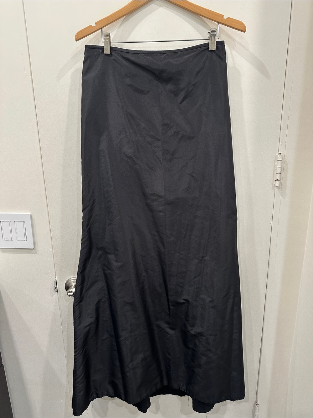 Carmen Marc Valvo Vintage Black A-Line Maxi Silk Skirt